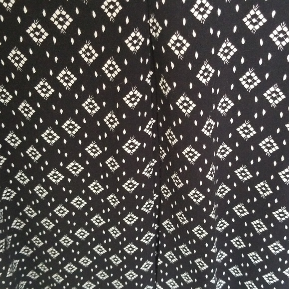 Universal Thread Top - Picture 5 of 7